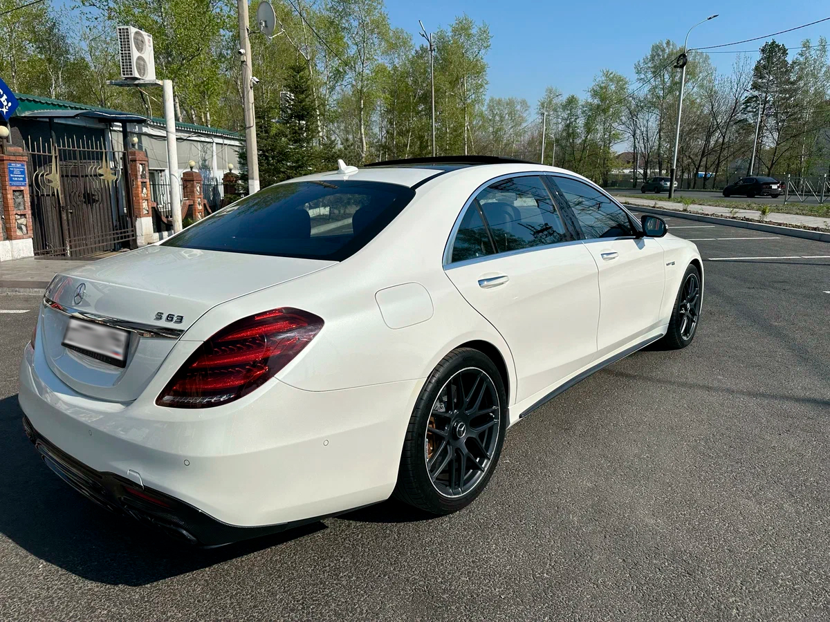 Аренда Mercedes S-klasse AMG